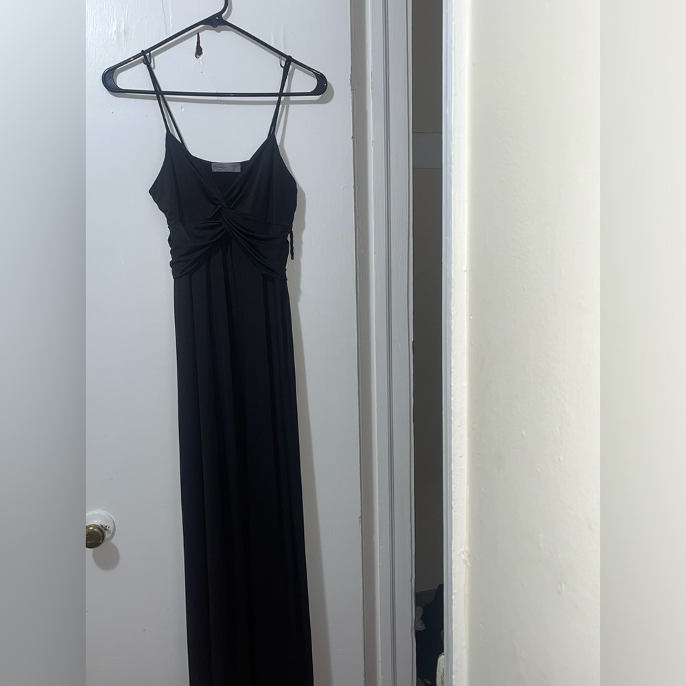 Black dress (never worn)